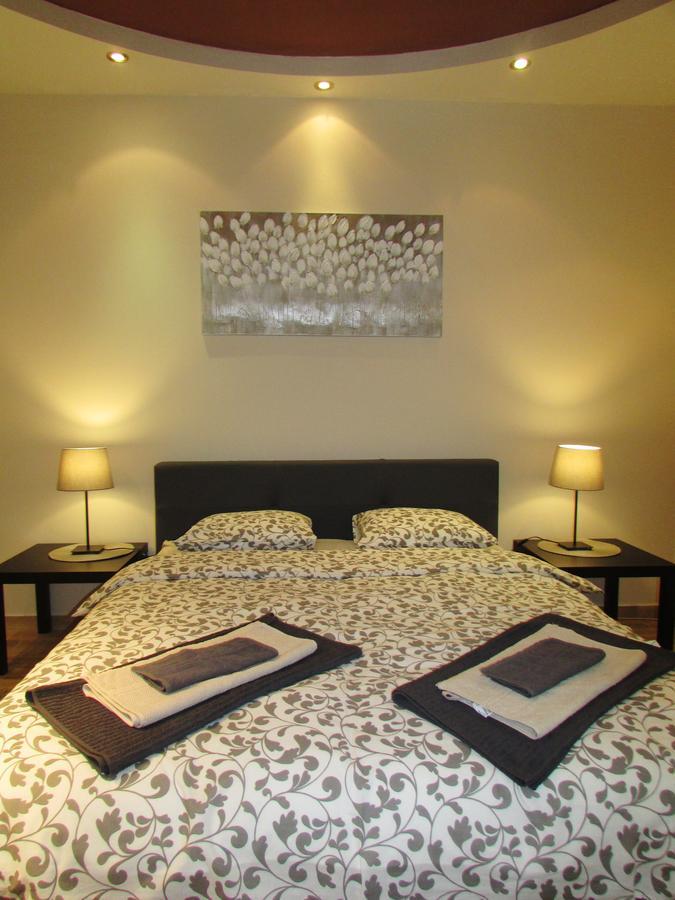 Apartment B&S Belgrad Exteriör bild