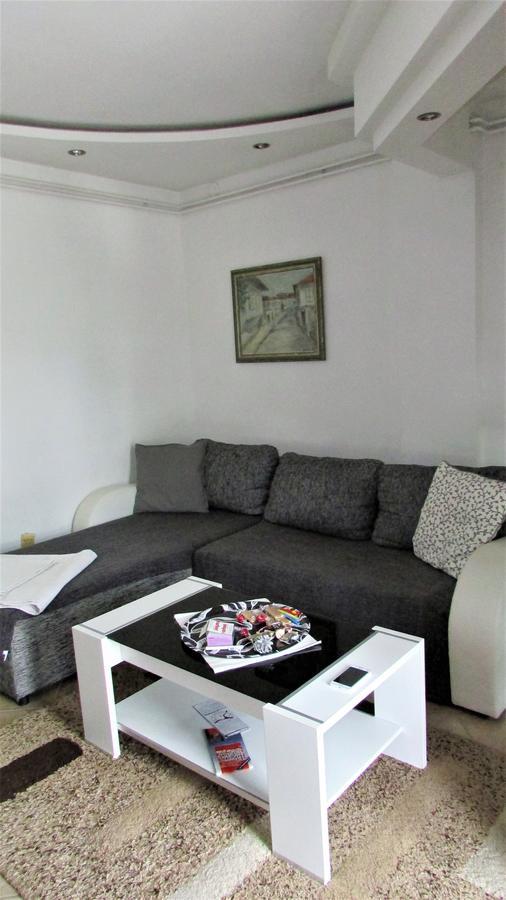 Apartment B&S Belgrad Exteriör bild